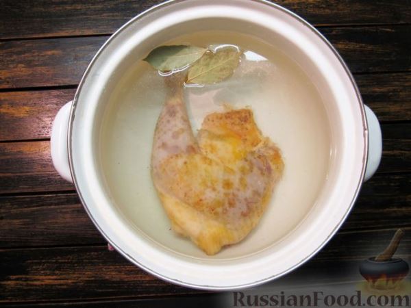 Суп из квашеной капусты с фасолью