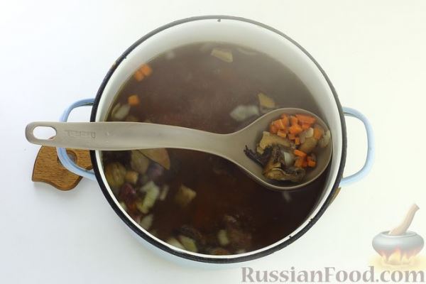 Суп из сушёных грибов с манкой
